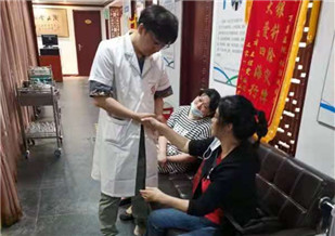 早期肺癌磨玻璃結節(jié) 中藥治療免除手術